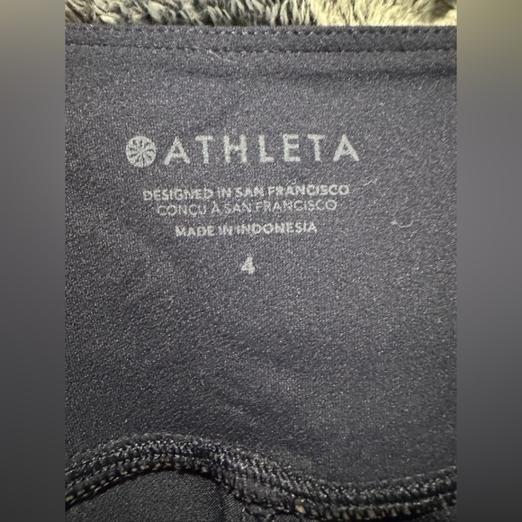 Athleta Endless High Rise Pant Textured, stretch fabric in a tapered fit navy 4 - Picture 10 of 10
